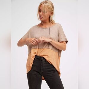 FREE PEOPLE WE THE FREE MIDNIGHT COLORBLOCK SHORT SLEEVE TEE PEACH COMB med NWOT